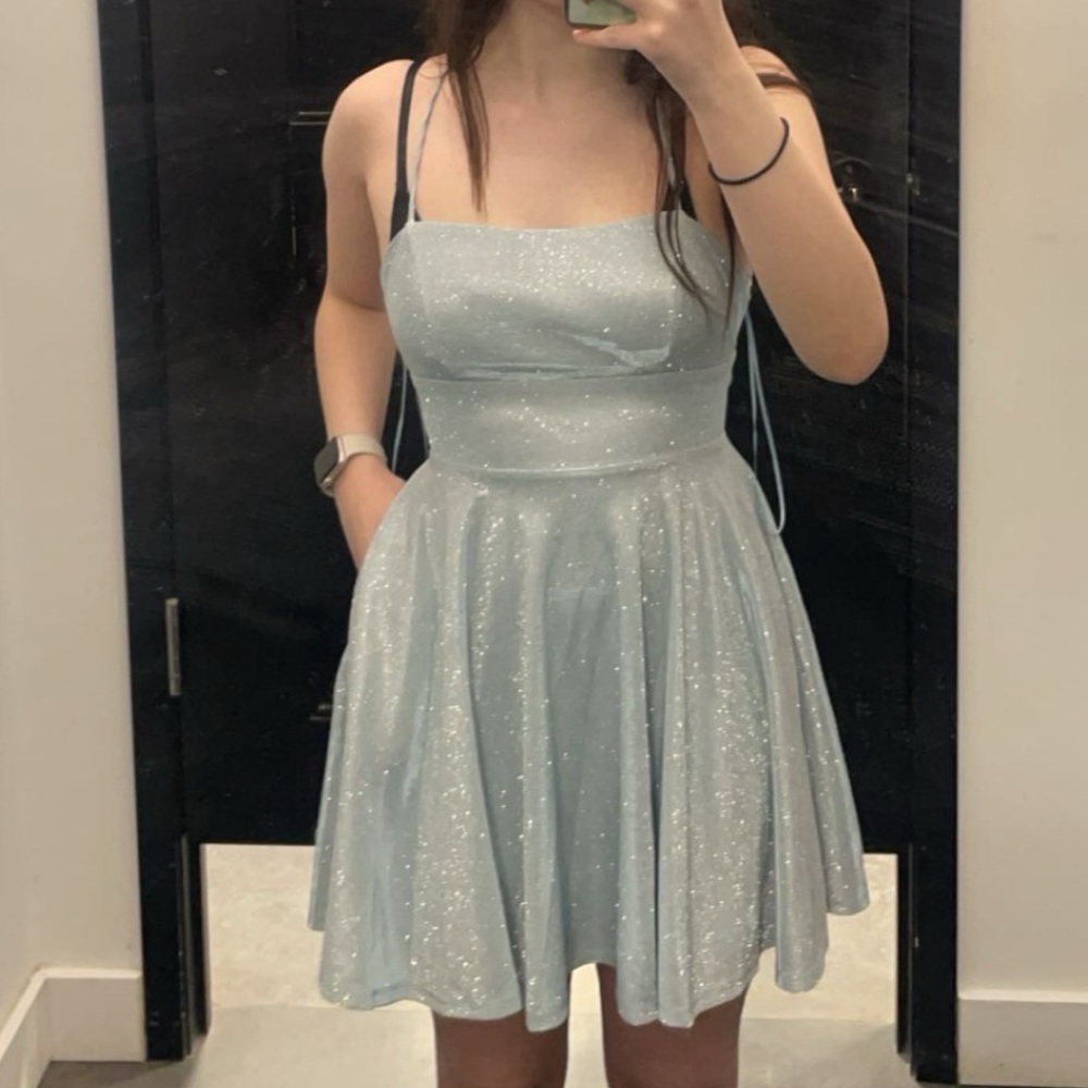 Pseudio semi dress